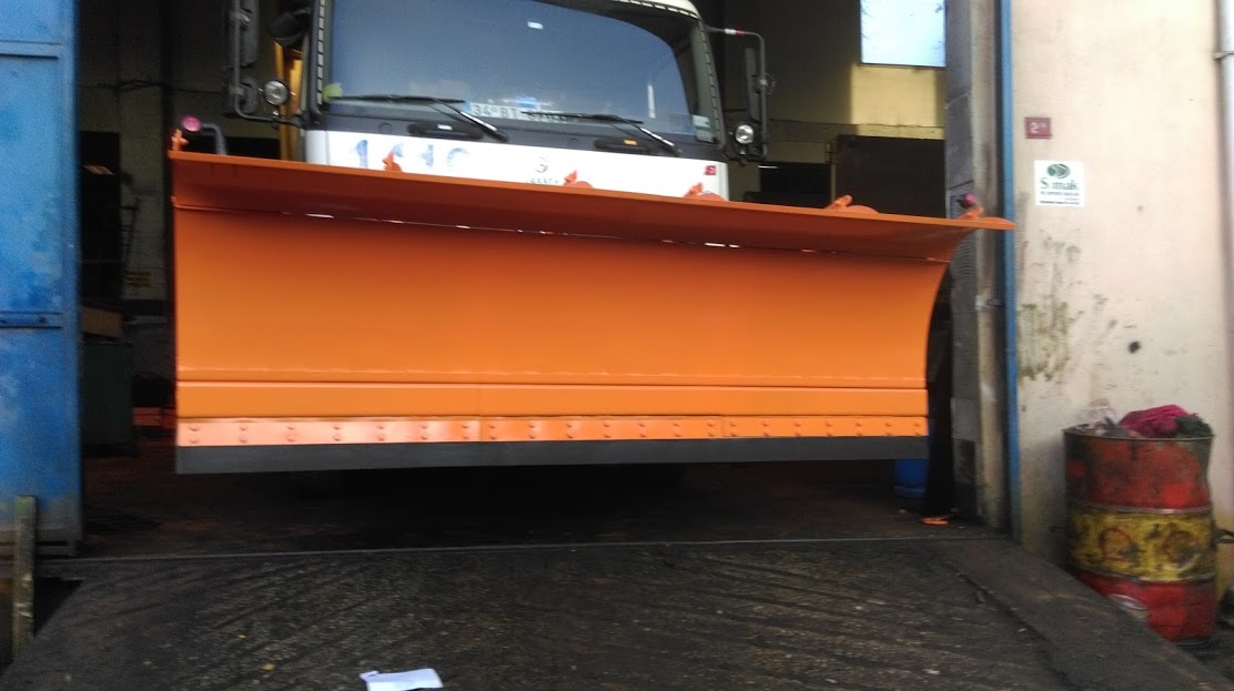 Kar Küreme Arabası - Profesyonel kar temizleme aracı